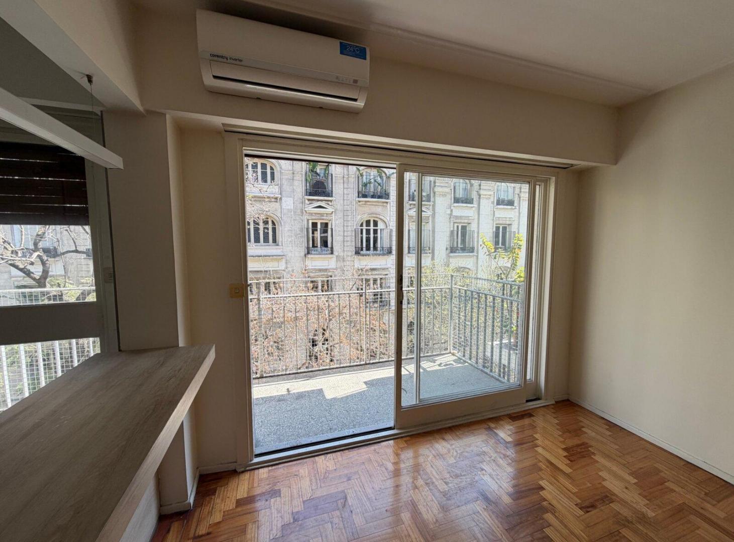 Foto de VENTA DEPTO 3 AMBIENTES - BALCÓN - PALERMO BOTÁNICO, imagen 2