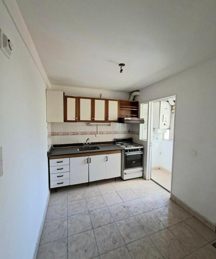 Foto de DEPARTAMENTO 3 AMBIENTES EN VILLA DEL PARQUE, imagen 1