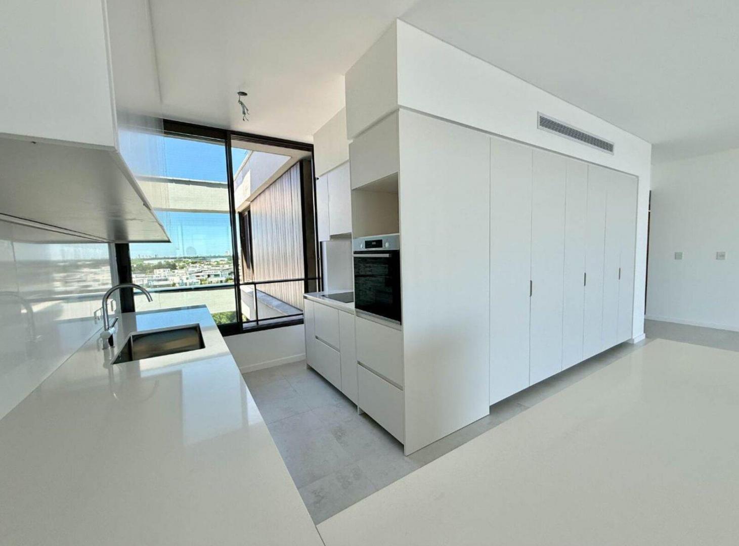 Foto de ALQUILER PENT-HOUSE OCEANA CON TERRAZA; PISCINA Y 3 COCHERAS, imagen 3