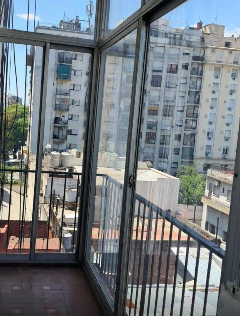 Foto de DEPARTAMENTO 2 AMBIENTES LUMINOSO, CON BALCON., imagen 2