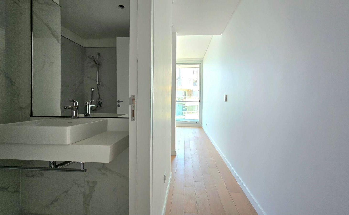 Foto de VENTA | SEMIPISO | 4 AMB + DEPENDENCIA | INFINITY TOWERS | VISTA AL RÍO, imagen 4