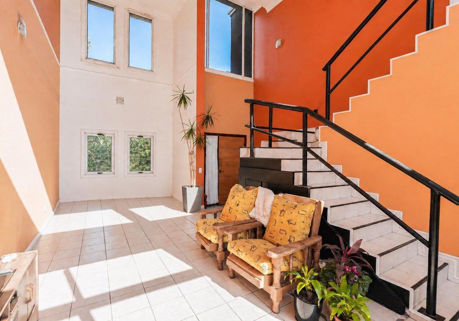Foto de MODERNA CASA DE 4 AMB. COUNTRY VENADOll, CANNING., imagen 3