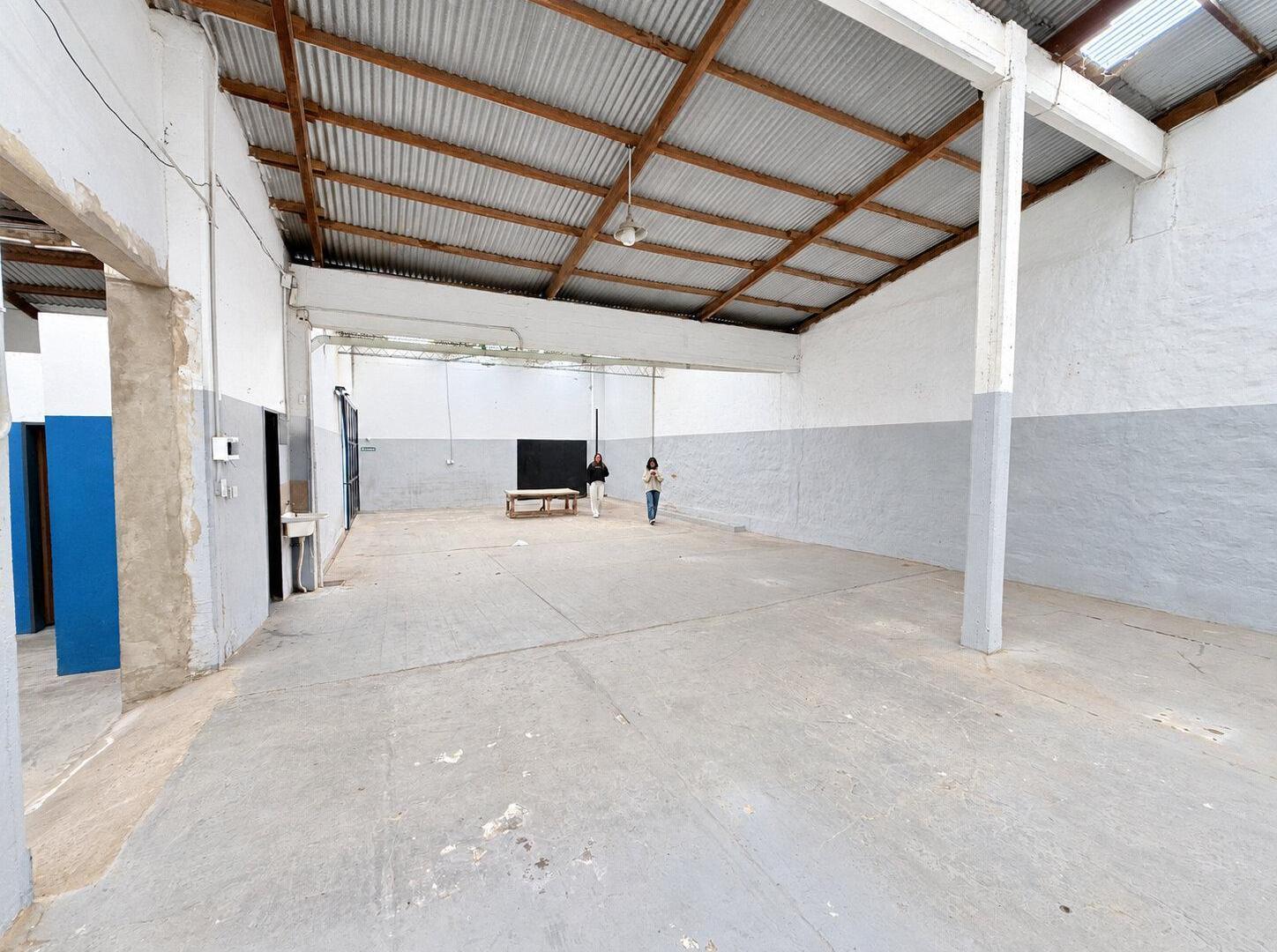 Foto de ALQUILER GALPÓN / LOCAL COMERCIAL 986 m² – AV. HIPÓLITO YRIGOYEN, imagen 5