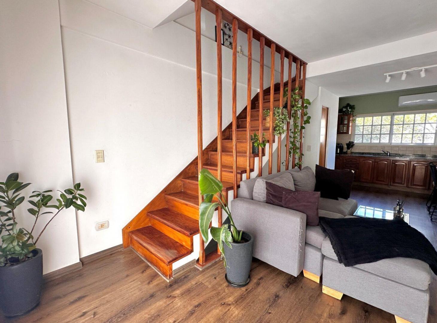 Foto de Venta Triplex 3 amb con garage y patio en Villa Martelli, imagen 3