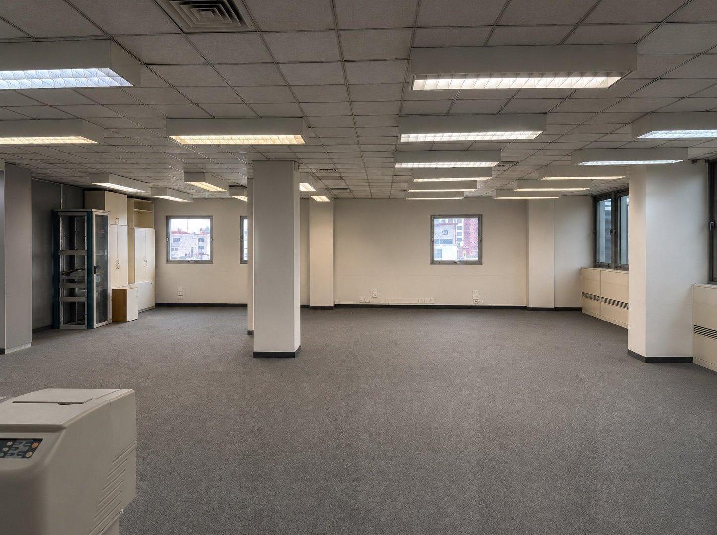 Foto de Alq Oficina microcentro, 225 m2, c/ 2 cocheras, imagen 5