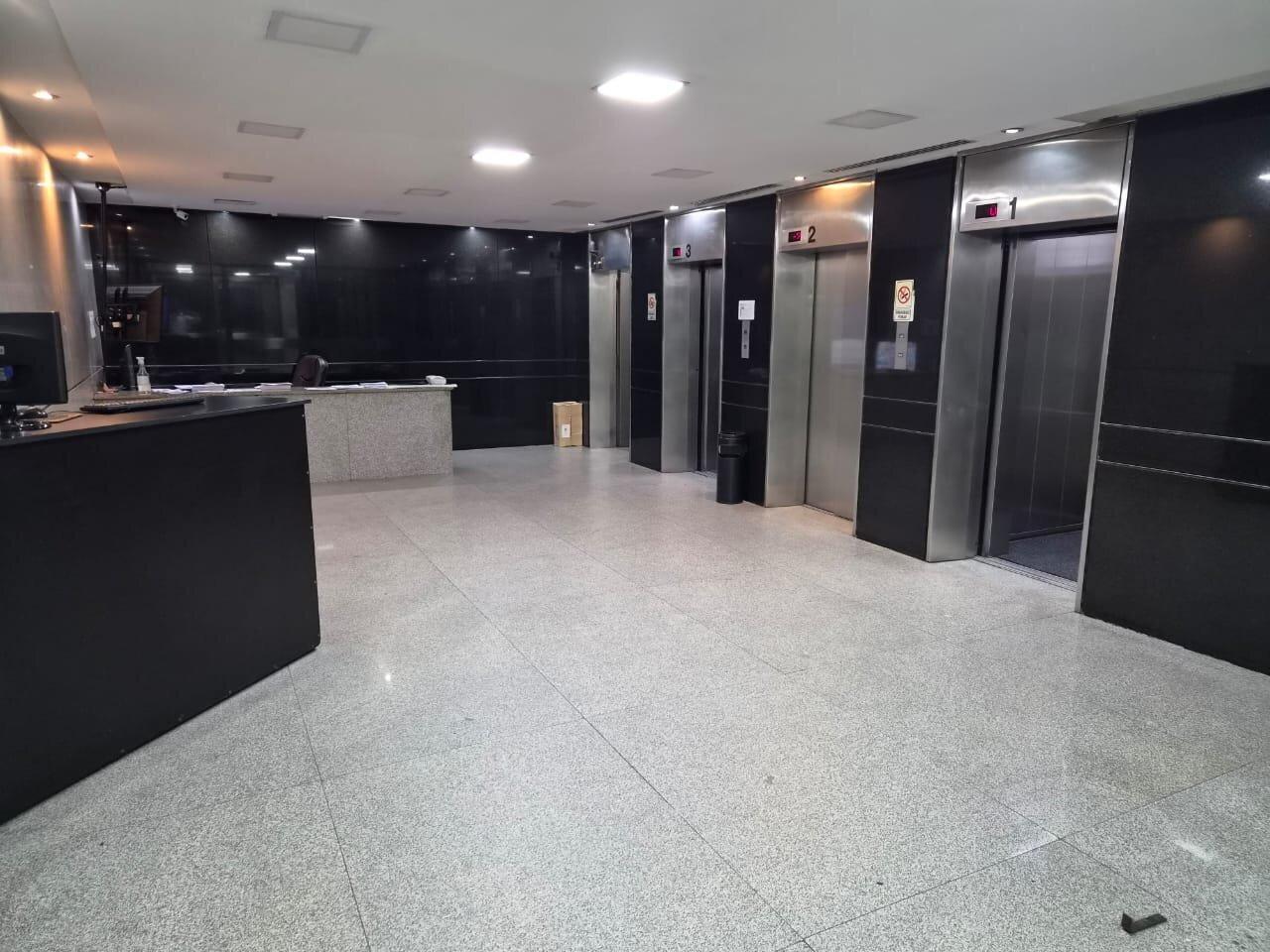 Foto de Alq Oficina microcentro, 225 m2, c/ 2 cocheras, imagen 4