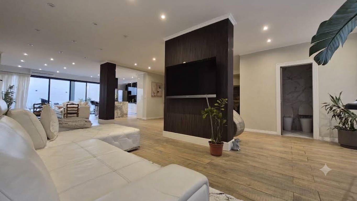 Foto de Venta Casa a Estrenar Ramos Mejia 7 ambientes Pileta/Patio/2 cocheras, imagen 3