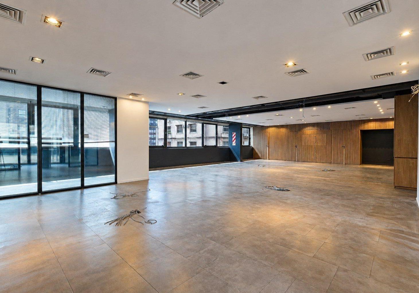 Foto de OFICINA PISO 377M2 EDIF CORPORATIVO 4 COCH.TERRAZ., imagen 1