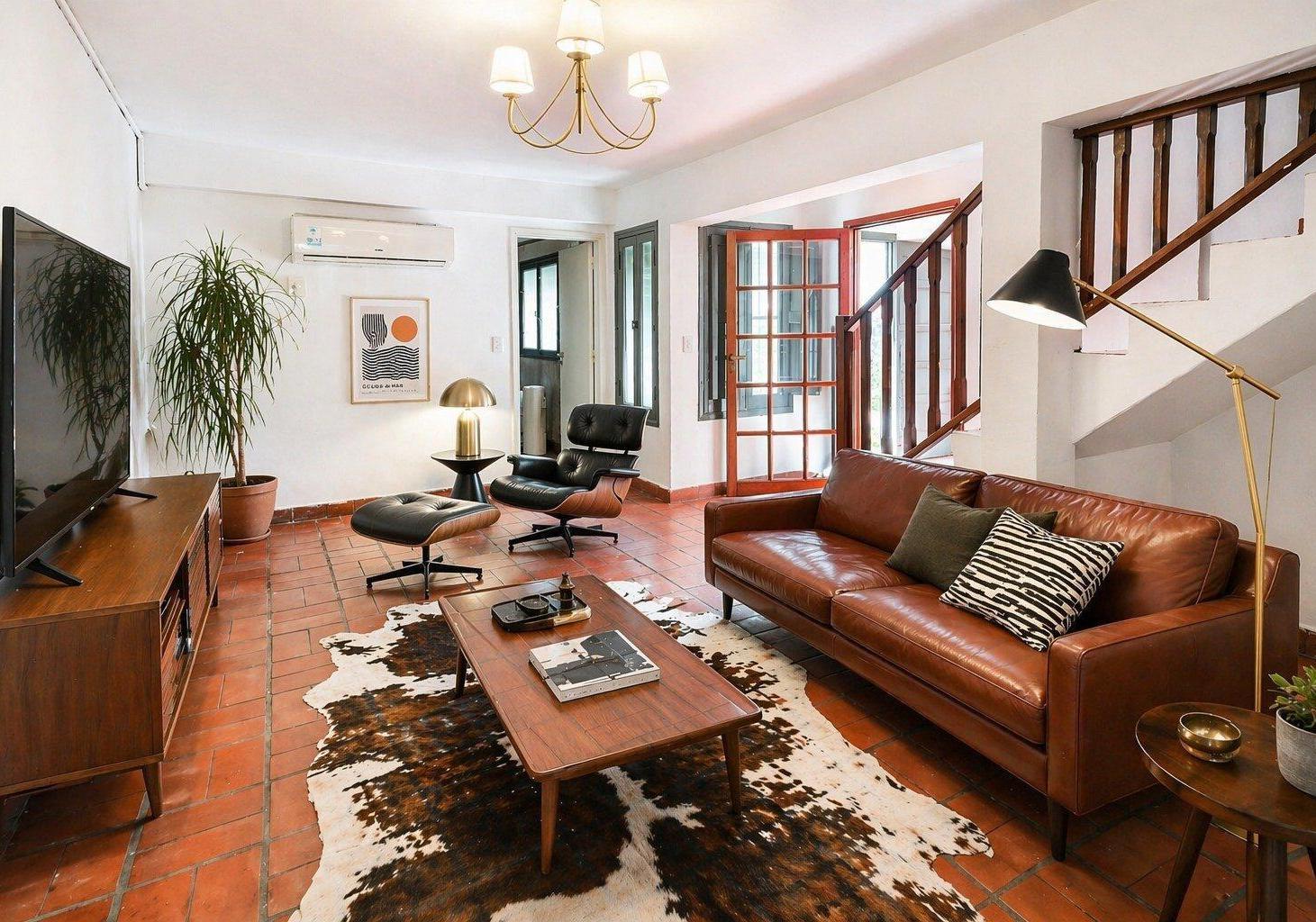 Foto de Venta - Casa - San Isidro - 5 dormitorios - Gran jardín, pileta y, imagen 1