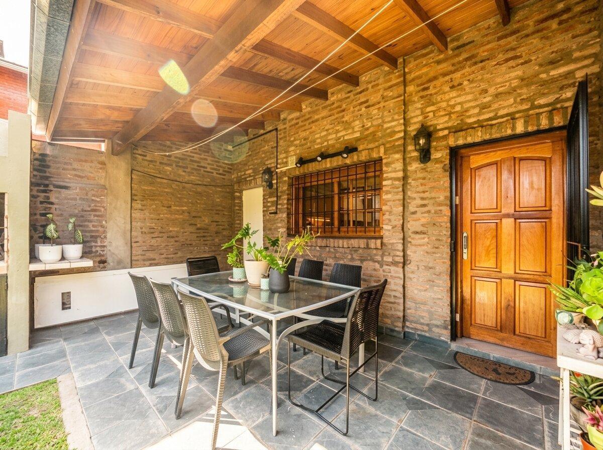 Foto de VENTA CASA 6AMB C/JARDIN - GRAL PACHECO, imagen 3