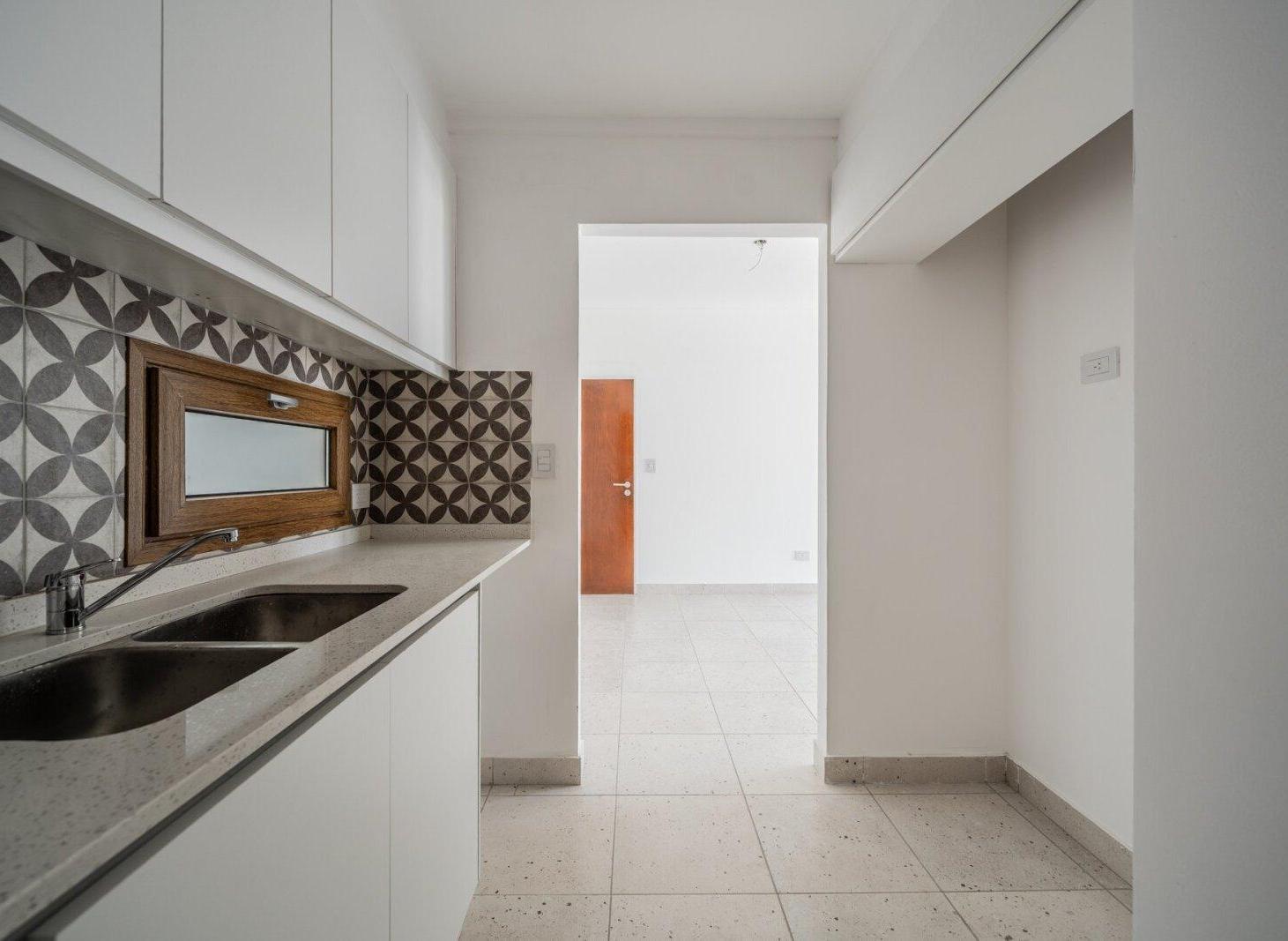 Foto de VENTA 2 AMBIENTES AL FRENTE A ESTRENAR – VILLA PUEYRREDÓN ¡ENTREGA, imagen 2
