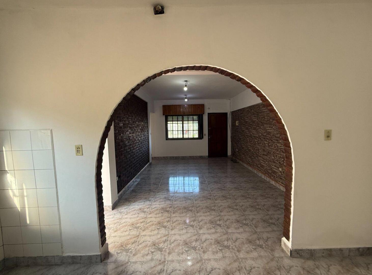 Foto de VENTA PH 3 amb PB - c/patio - Gral Pacheco, imagen 4