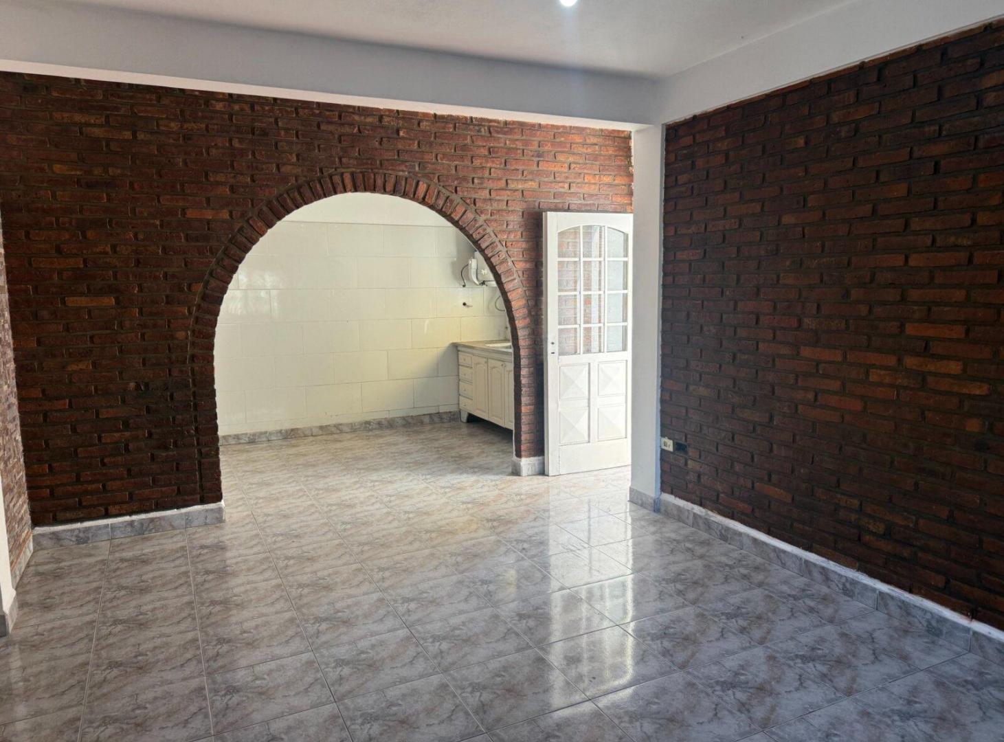Foto de VENTA PH 3 amb PB - c/patio - Gral Pacheco, imagen 3