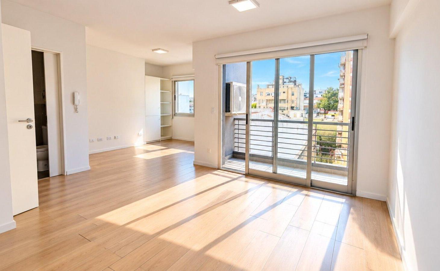 Foto de Departamento Monoambiente, posibilidad de hacerlo 2 amb, con Balcon en, imagen 2