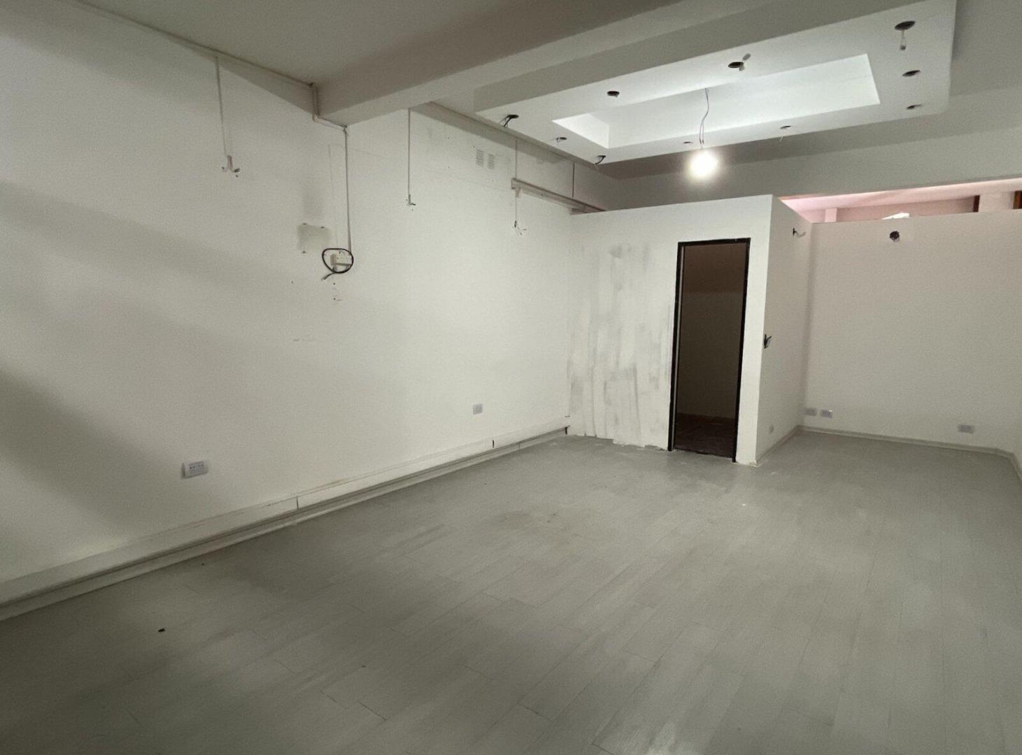 Foto de Alquiler Local Galería San José Flores, imagen 4