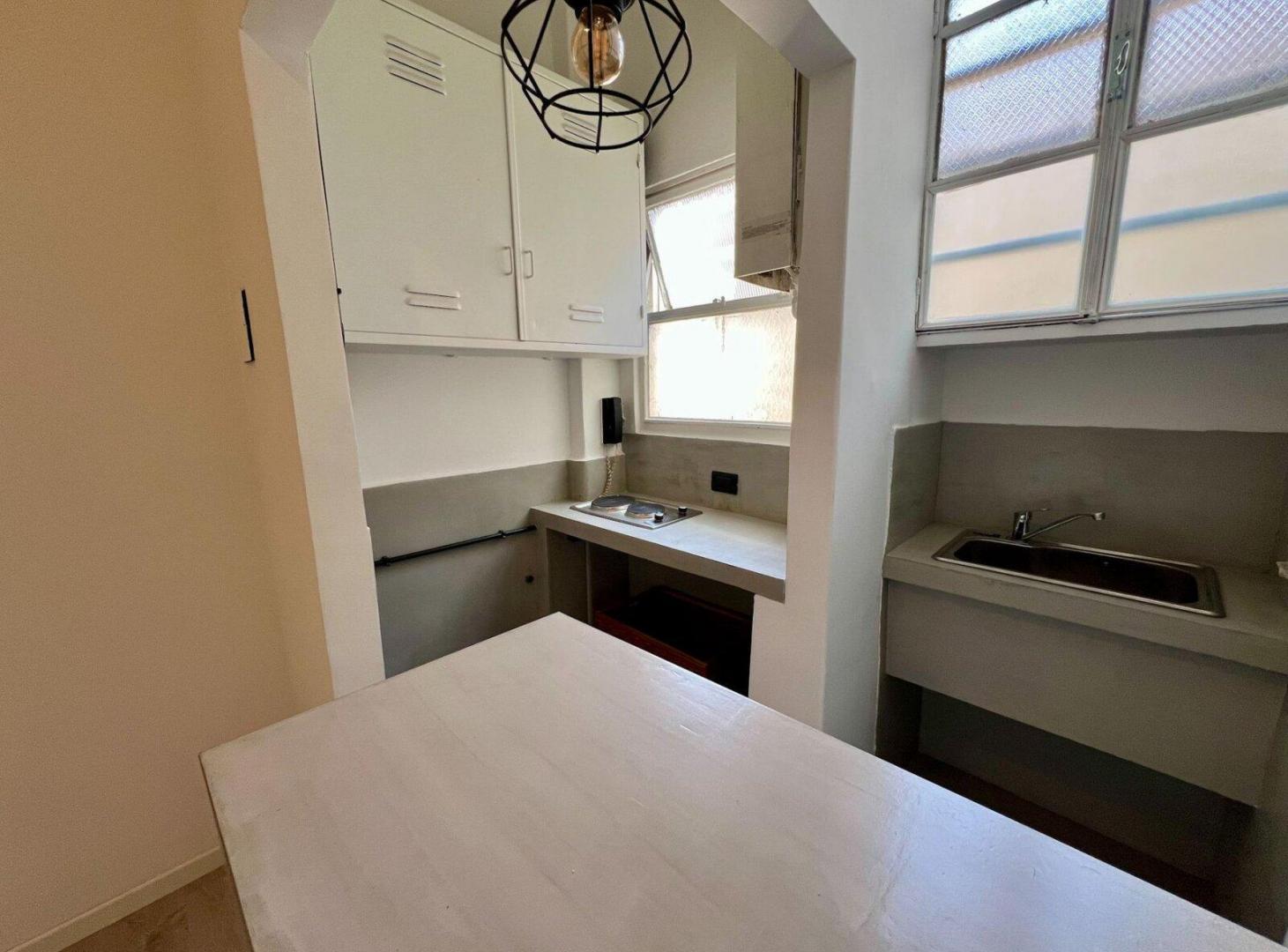 Foto de VENTA 2 AMBIENTES REFACCIONADO - CONSTITUCIÓN/SAN TELMO, imagen 4