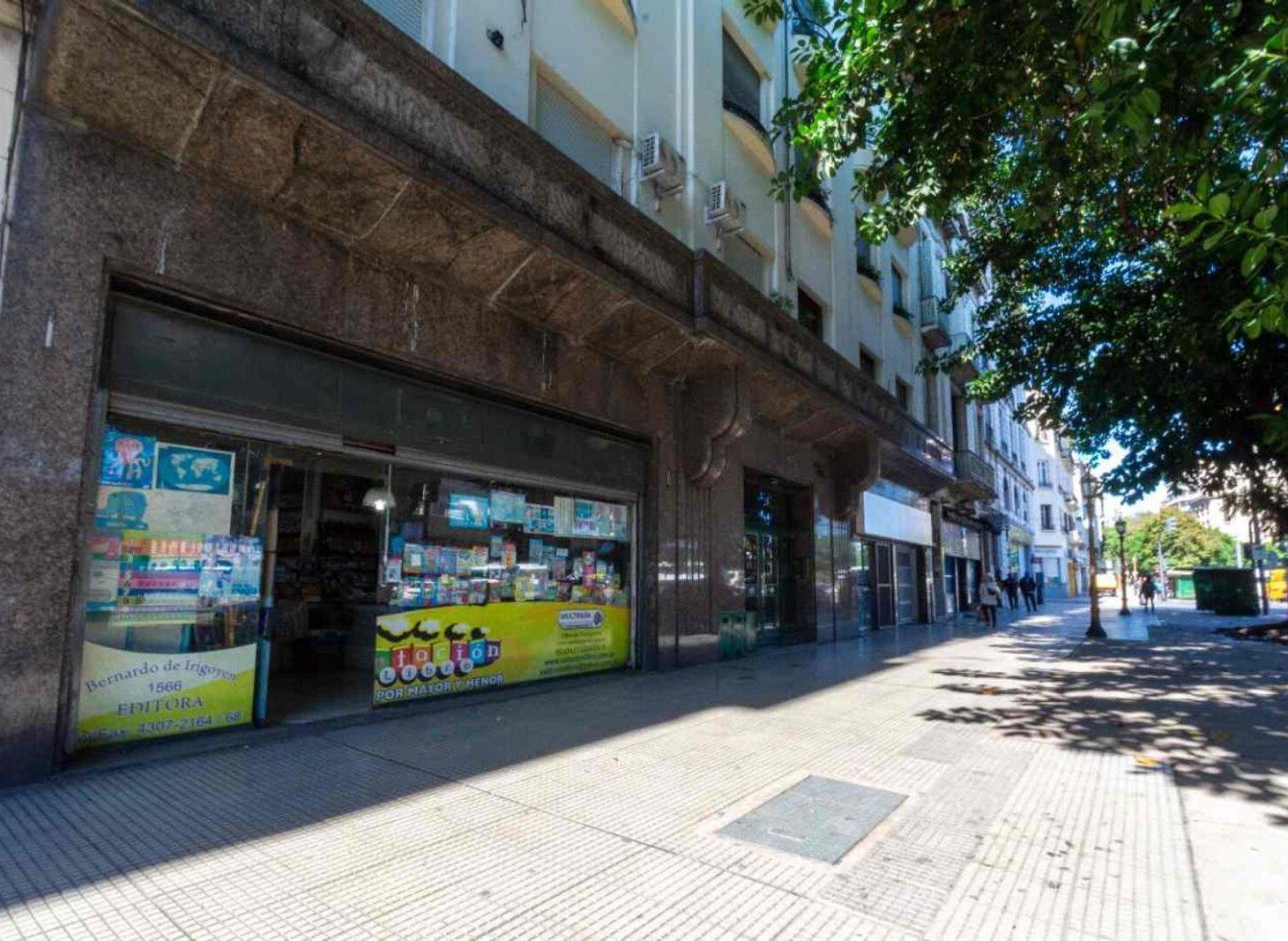 Foto de LOCAL VENTA CON RENTA USD 1.250 P/MES B Irigoyen, imagen 1