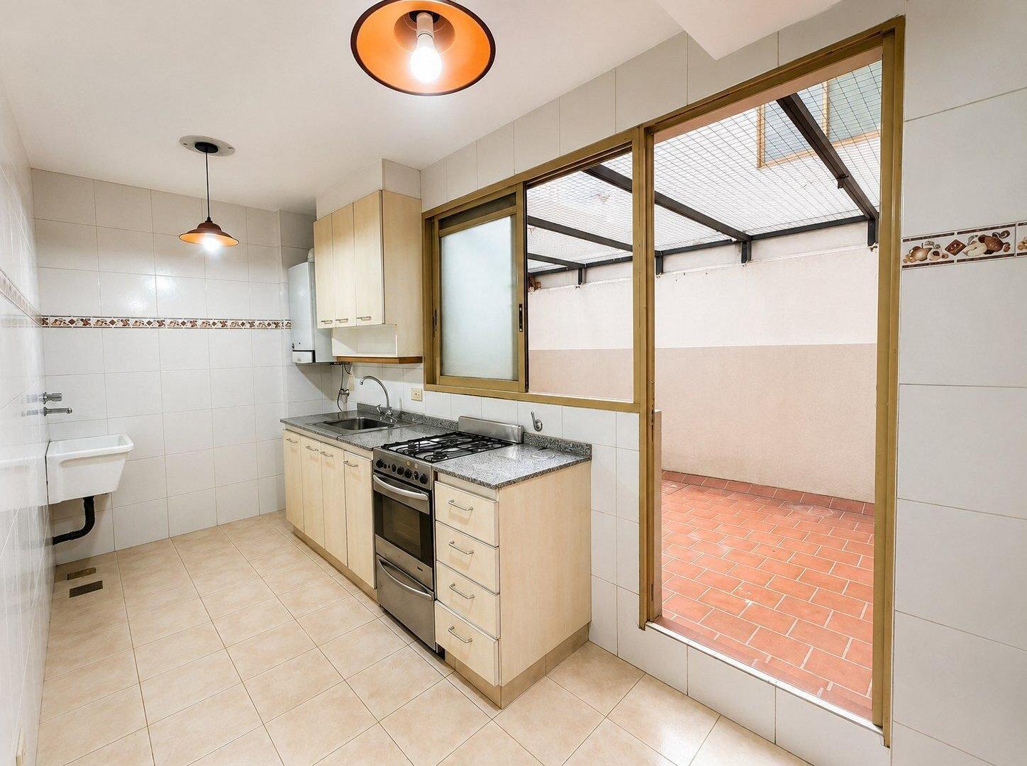 Foto de VENTA RECOLETA 3 AMB I PATIO PRIVADO 12,73 mts2 TOILETTE, imagen 3