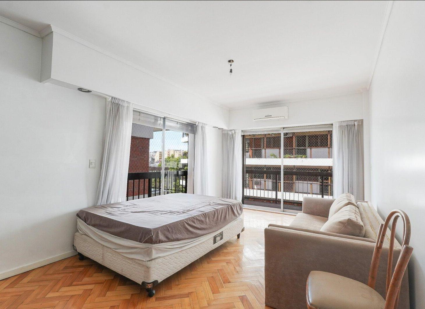 Foto de Venta piso alto al frente | 116 m² | 3 amb + dependencia | Balcón y, imagen 4
