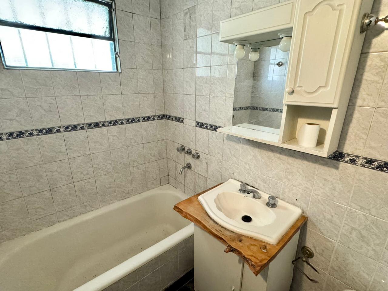 Foto de PH CASA EN VENTA EL TALAR CON PILETA, imagen 4