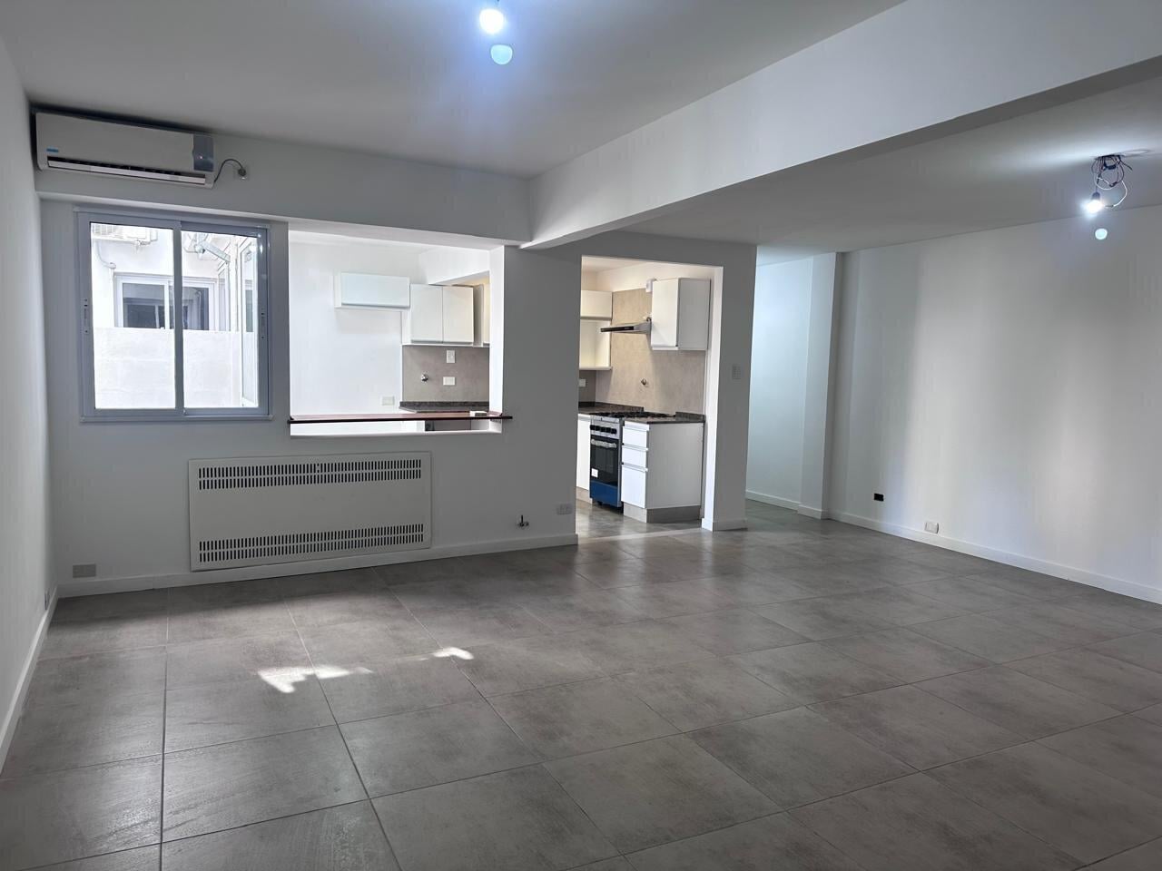 Foto de VENTA DEPARTAMENTO SAN NICOLAS 3 AMB TODO NUEVO CON PATIO, imagen 3