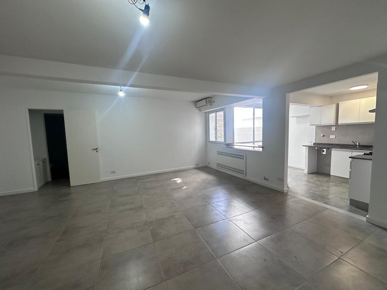 Foto de VENTA DEPARTAMENTO SAN NICOLAS 3 AMB TODO NUEVO CON PATIO, imagen 4