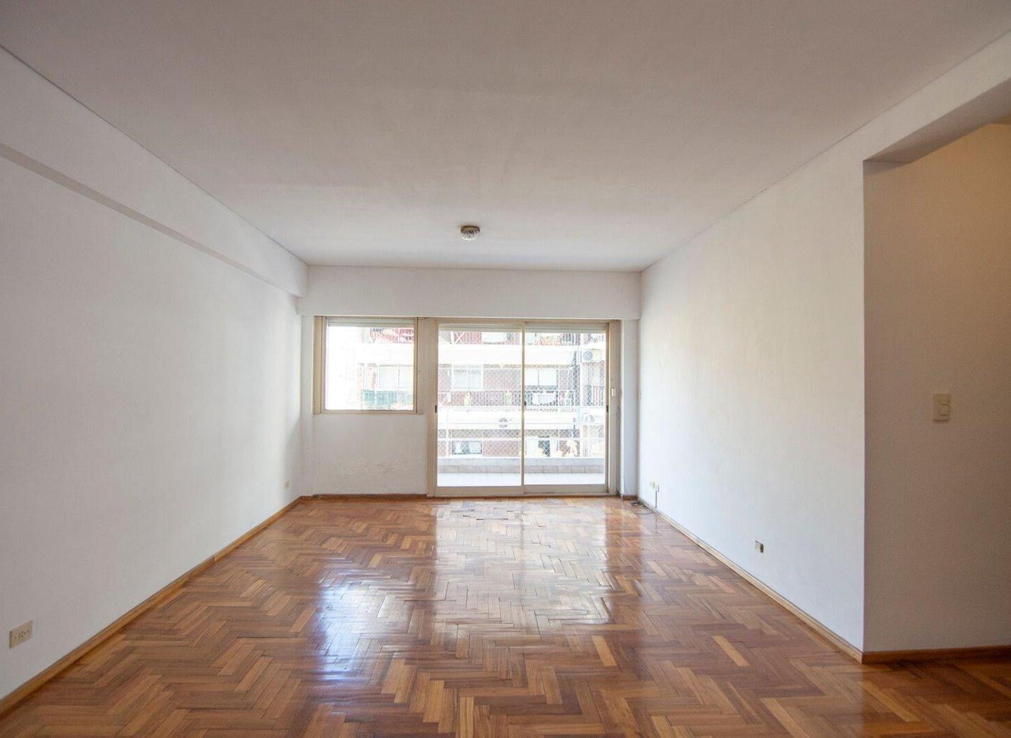 Foto de DEPARTAMENTO 3 AMB EN VENTA CABALLITO CON COCHERA, imagen 2