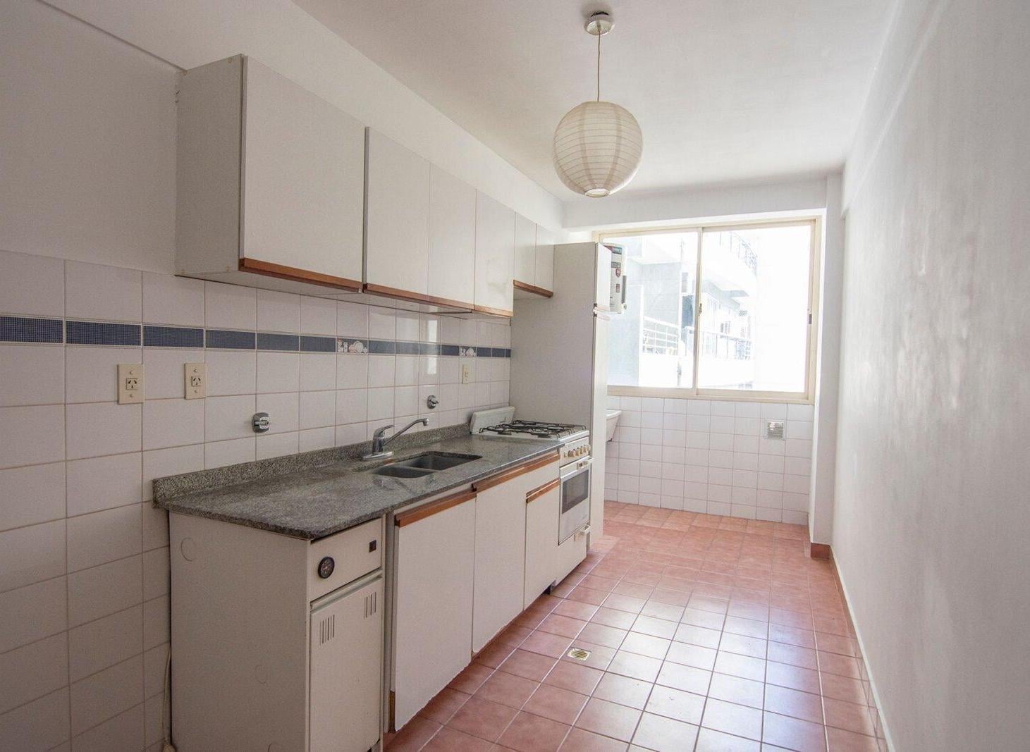 Foto de DEPARTAMENTO 3 AMB EN VENTA CABALLITO CON COCHERA, imagen 3