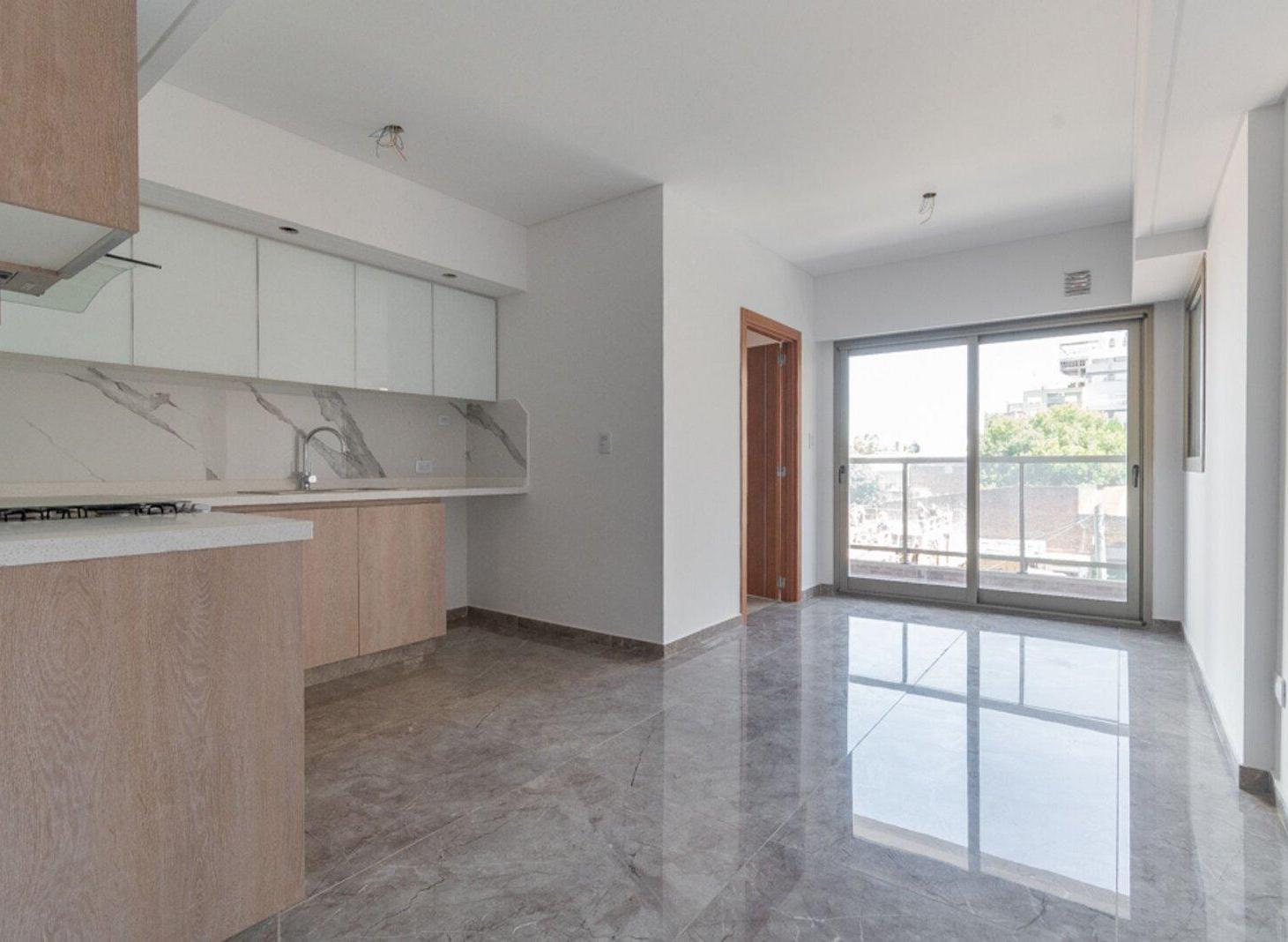 Foto de VENTA SEMIPISO 4 AMB BALCON 2 COCHERAS MATADEROS, imagen 1