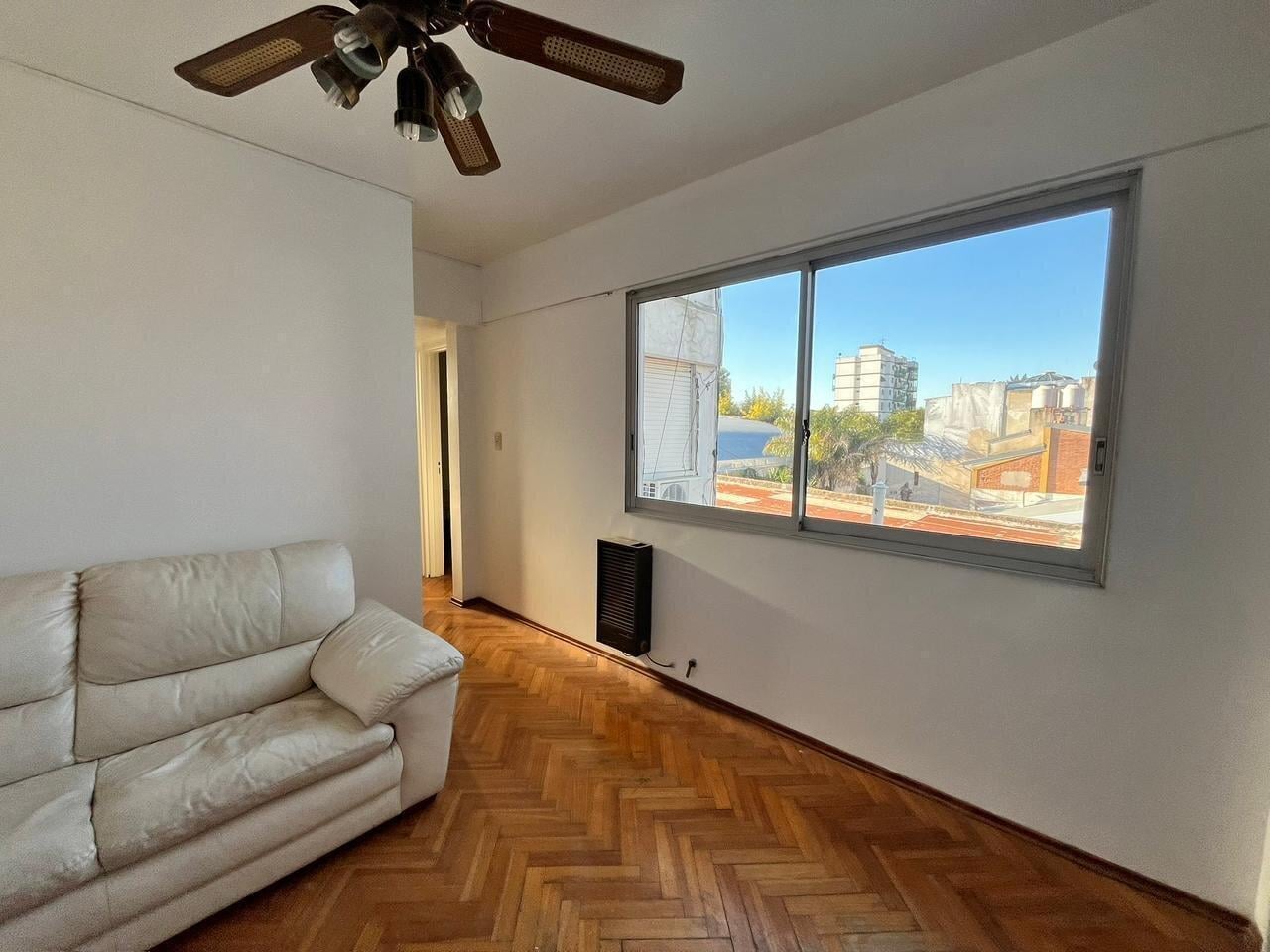 Foto de Departamento 2 ambientes en venta bajo Belgrano, imagen 1
