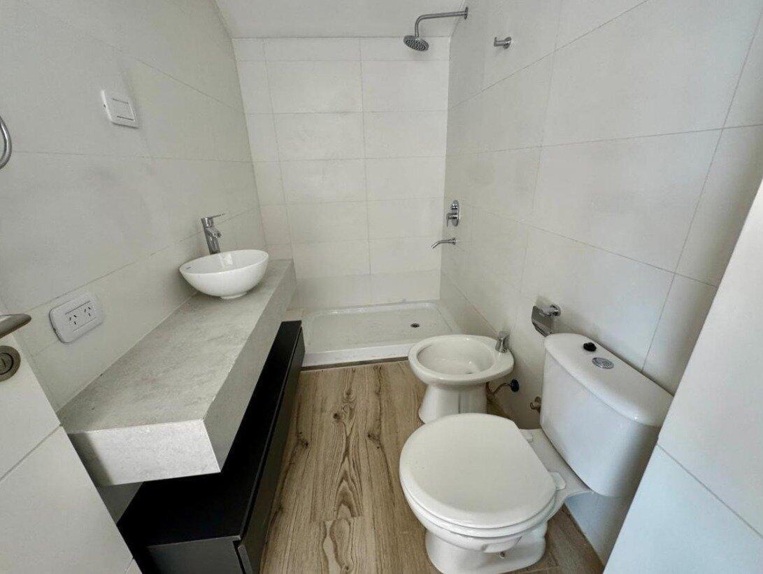 Foto de VENTA DEPTO 2 AMBIENTES - CASEROS, imagen 4