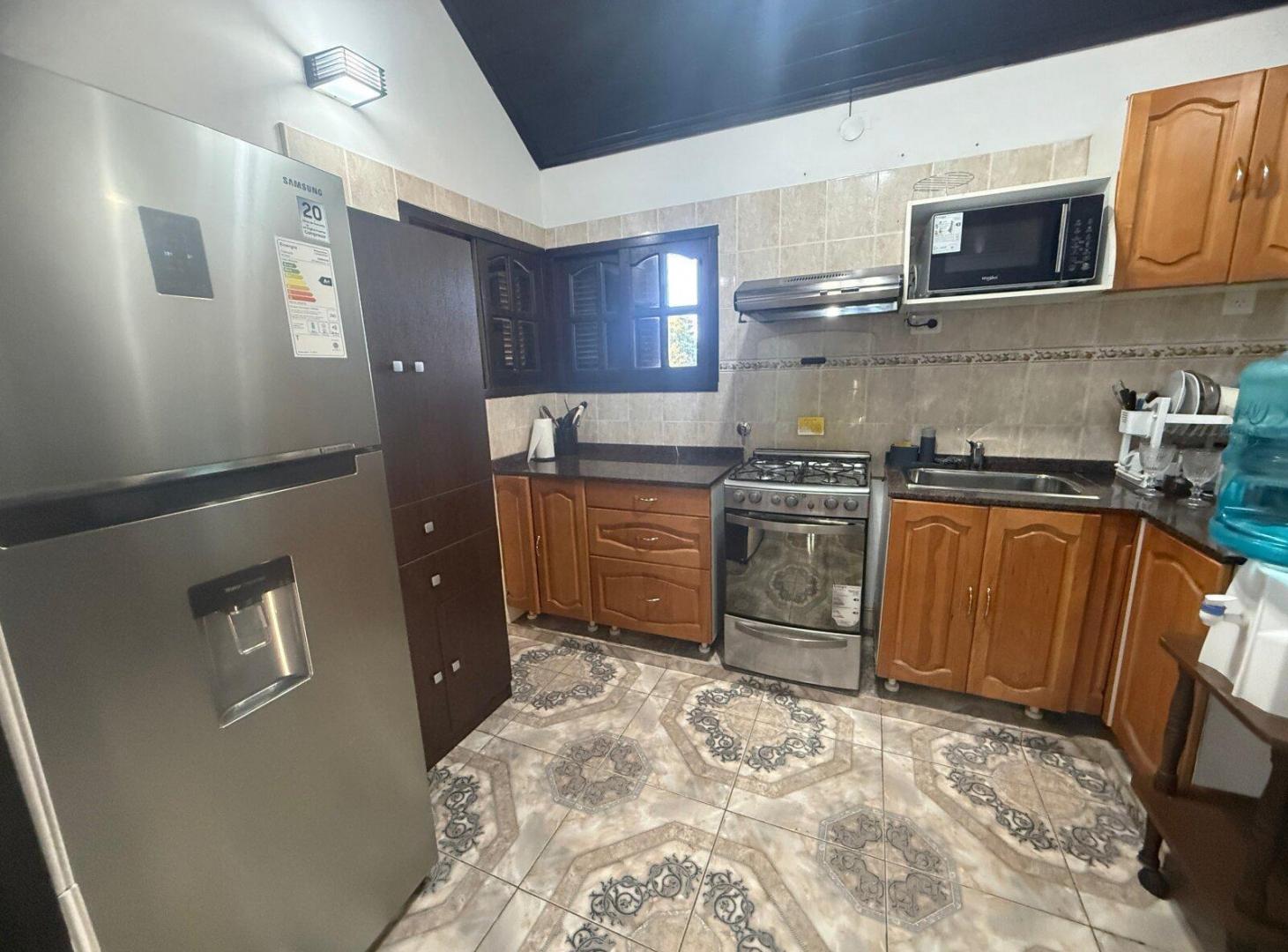Foto de VENTA Casa Multifamiliar 6 ambientes en Zárate, imagen 5