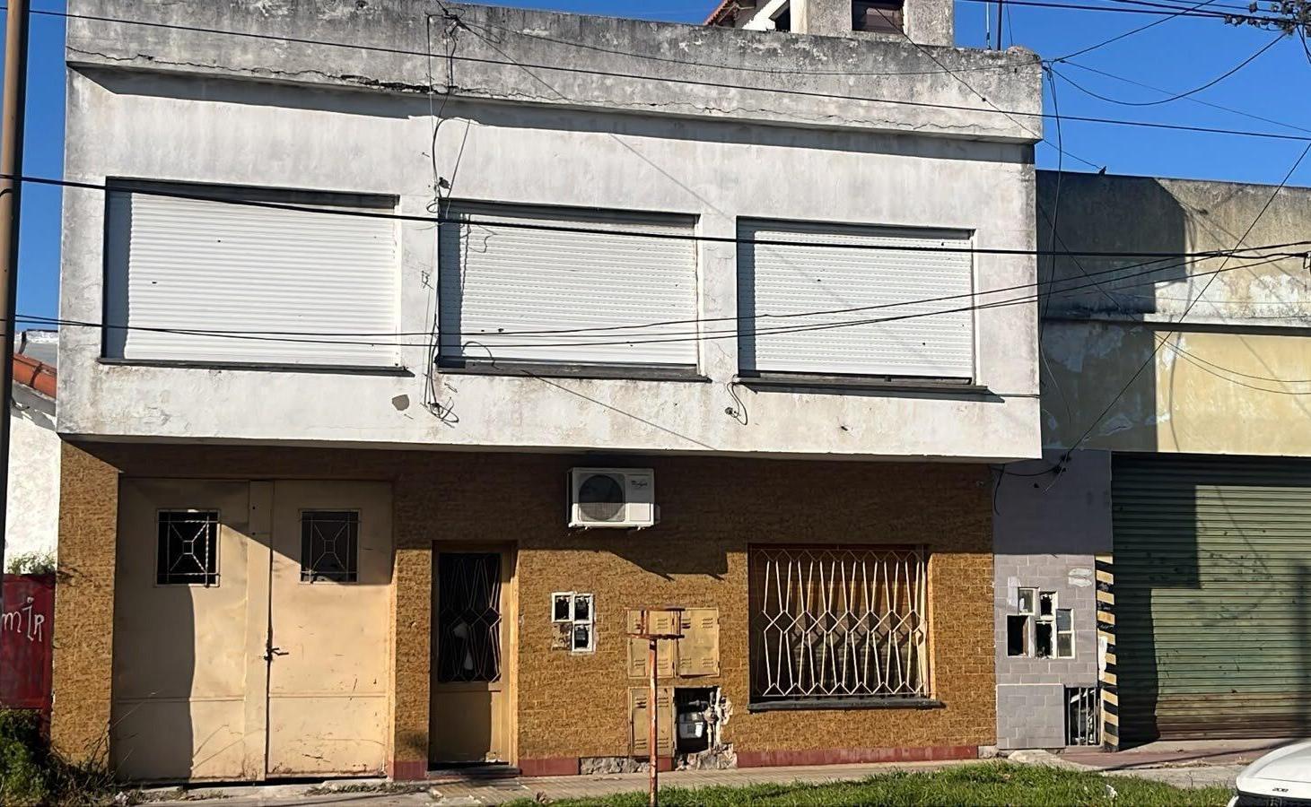 Foto de Venta Galpón Deposito Quilmes, imagen 1