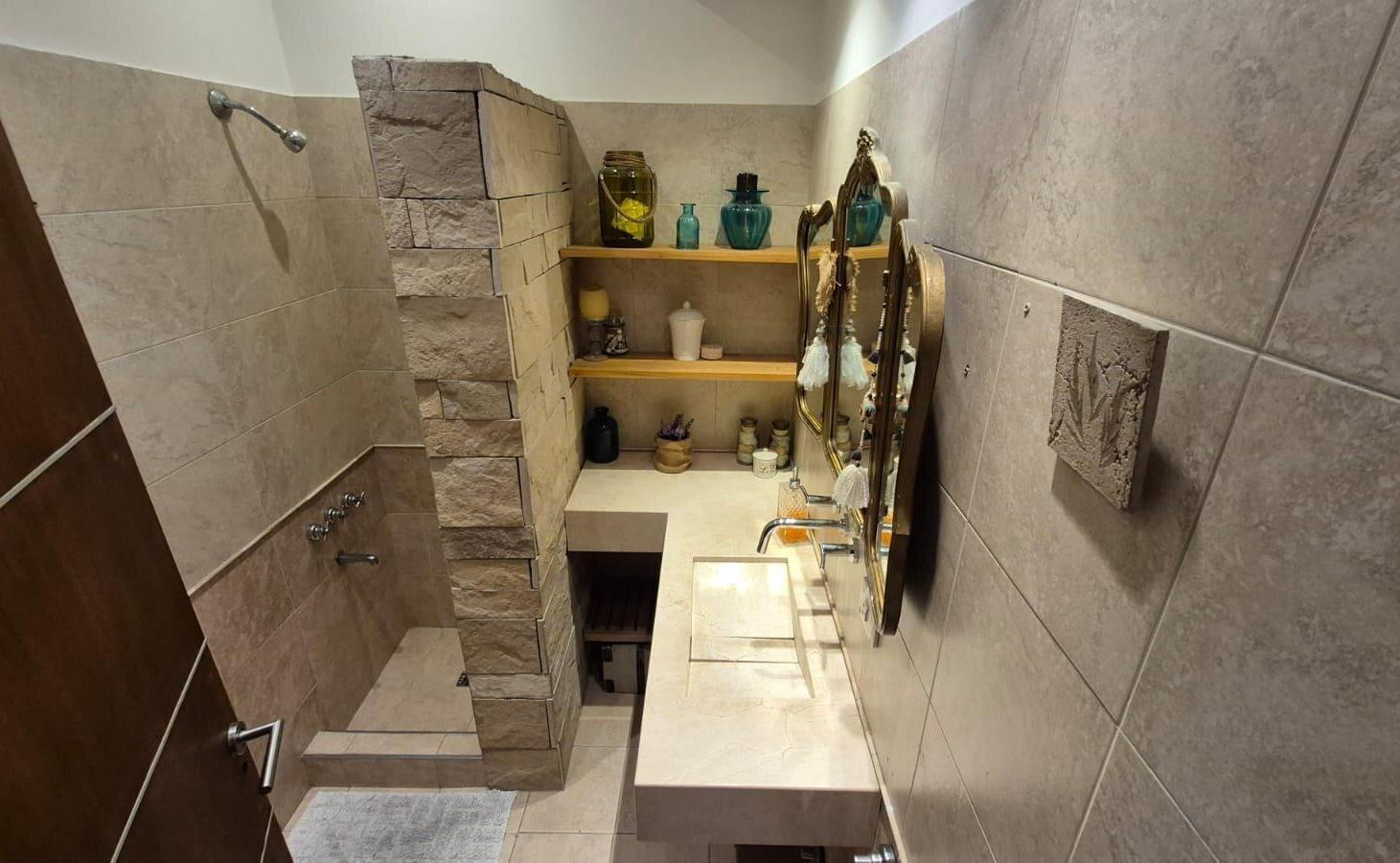 Foto de Alquiler Casa Villa Sarmiento 7 ambientes Patio/Terraza/Cochera (zona, imagen 5