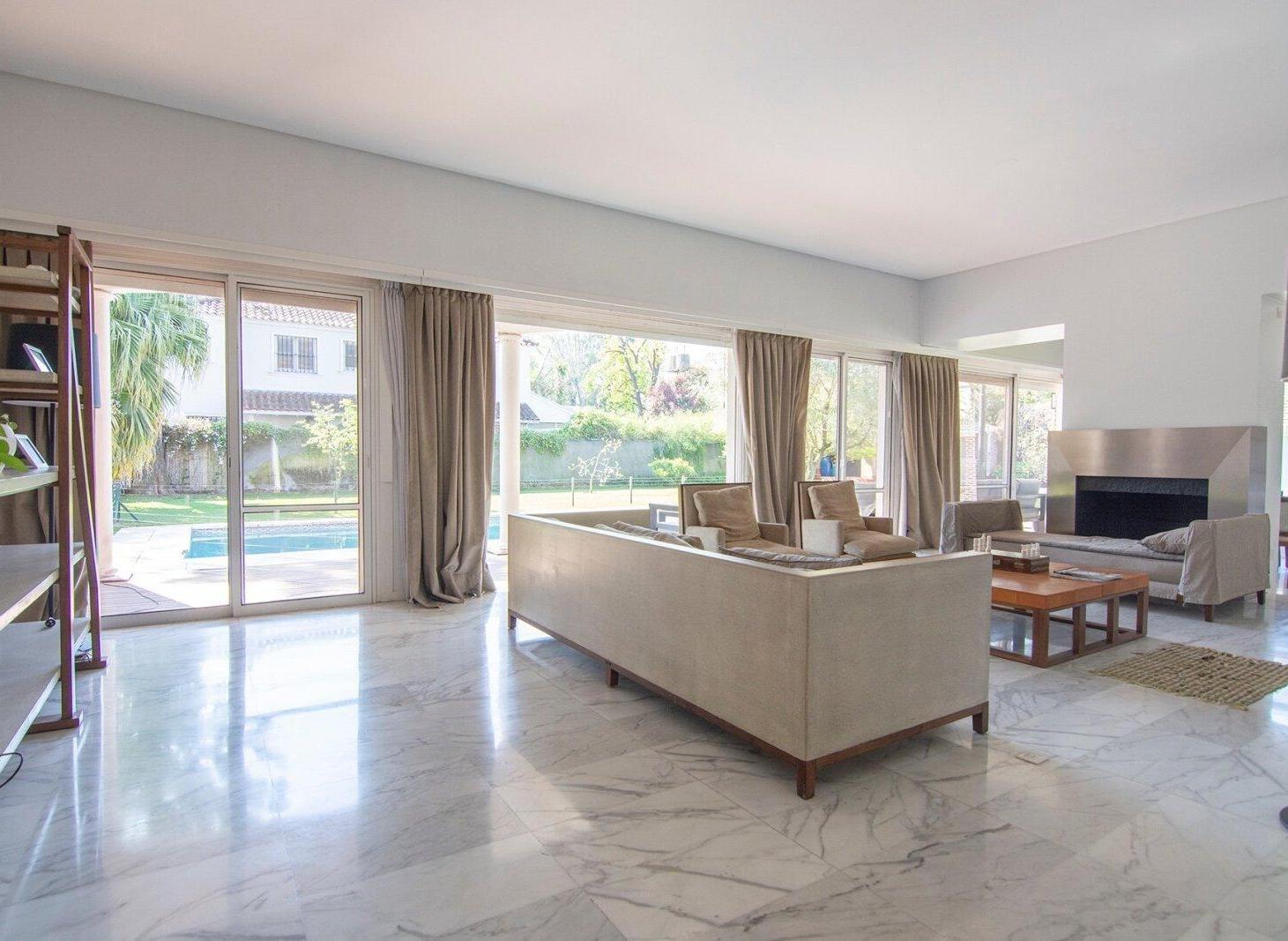 Foto de venta de casa residencial de 5 dormitorios en Alto Perú, imagen 4