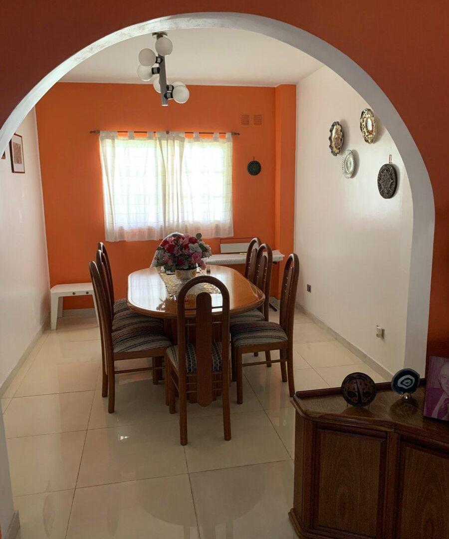 Foto de Venta de casa de 5 amb y habbitacion de servicio en tres plantas, imagen 2