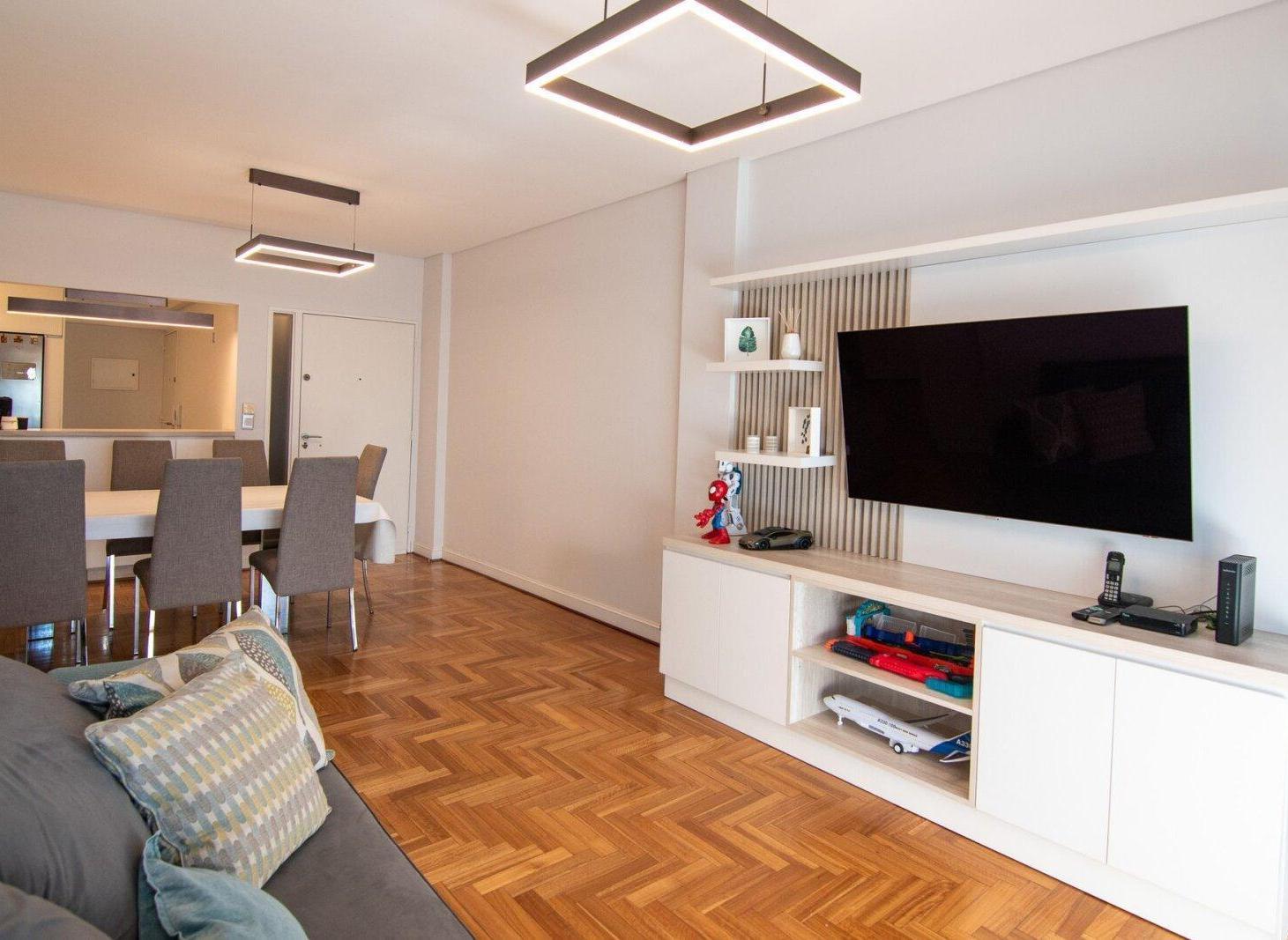 Foto de VENTA Semipiso 4 Amb. a Nuevo en Villa Devoto | 2 Cocheras + Baulera, imagen 2