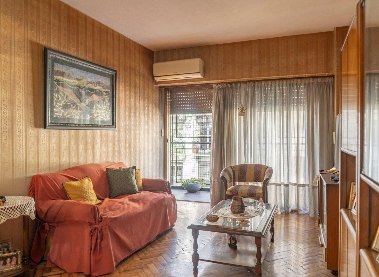 Foto de VENTA | CHACARITA | 4 AMB | 2 BAÑOS | FRENTE | BALCON, imagen 2
