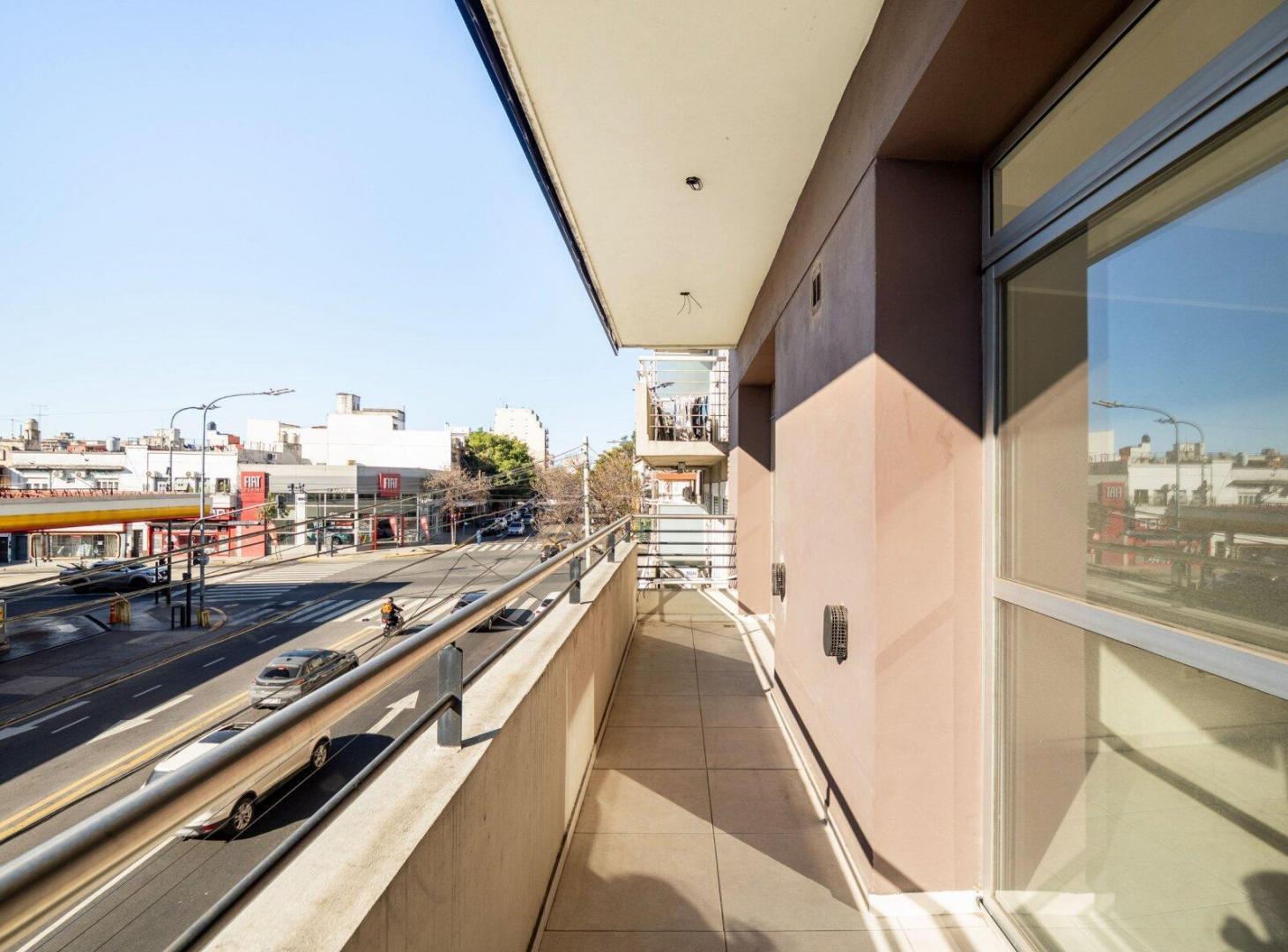 Foto de VENTA | 2 AMBIENTES EN SUITE | PARQUE CHACABUCO | BALCON CORRIDO |, imagen 4