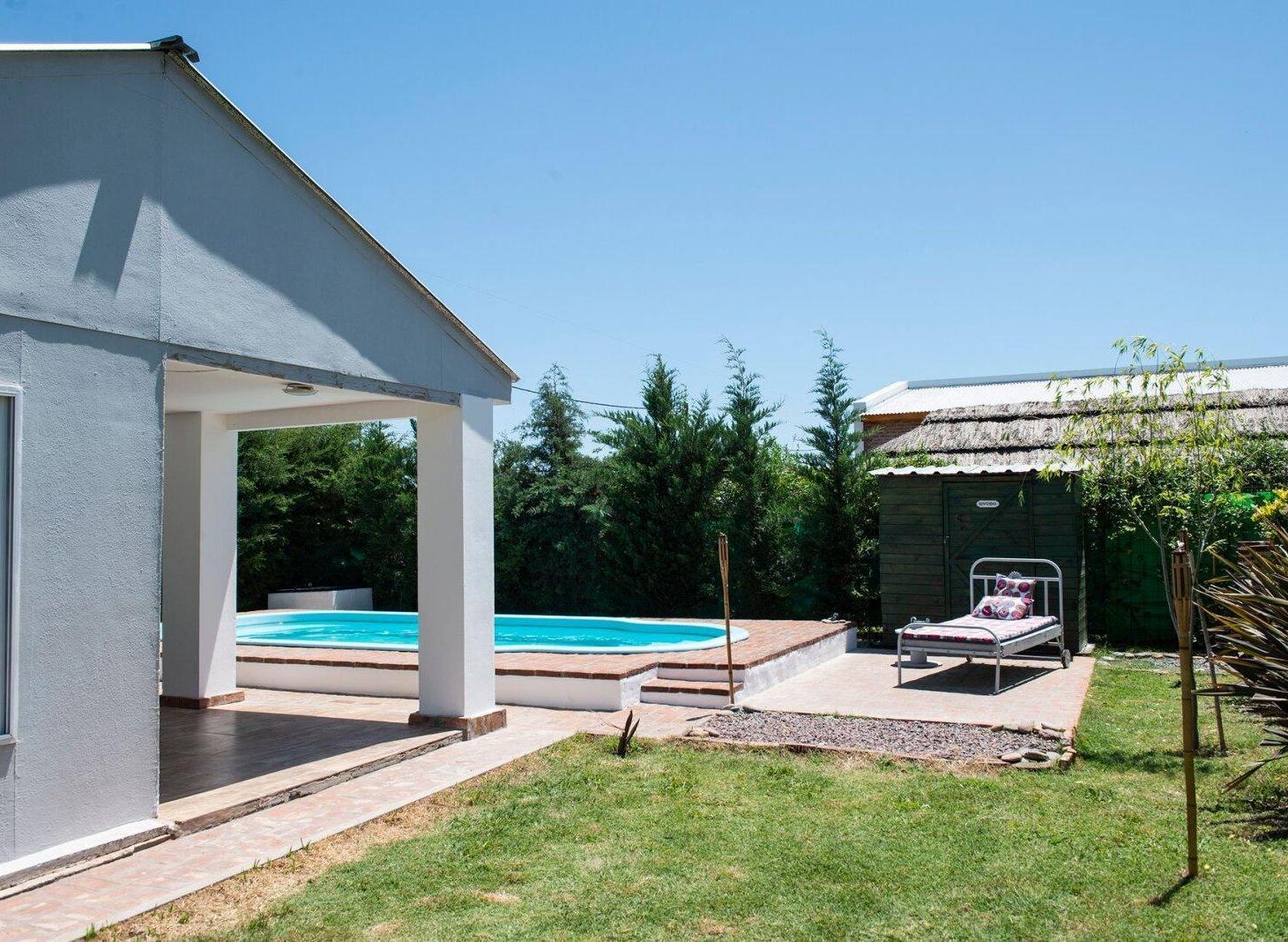 Foto de VENTA CUATRO CABAÑAS CON QUINCHO Y PILETA, imagen 4