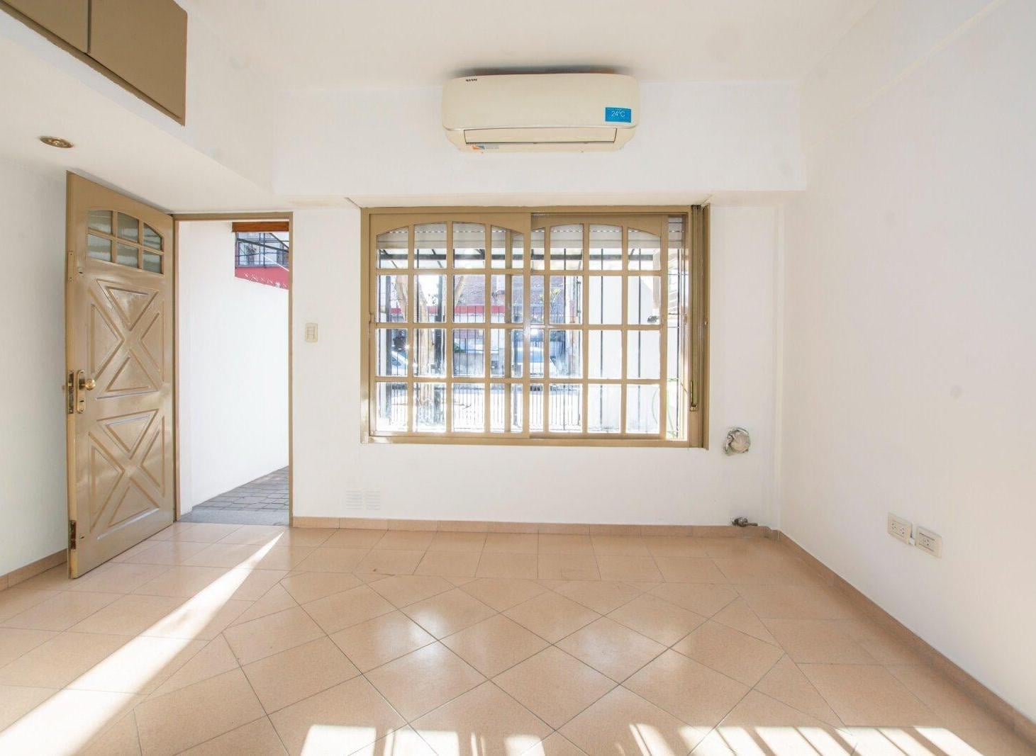 Foto de VENTA PH MONOAMBIENTE C/ COCHERA - FLORIDA OESTE, imagen 1
