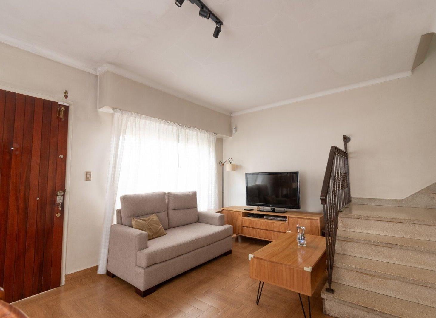 Foto de SE VENDE PH 5 AMB. 4 HAB. GARAGE. OLIVOS GOLF, imagen 2