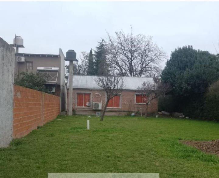 Foto de Venta Casa 3 Amb Cochera Gran Fondo Paso del Rey, imagen 3