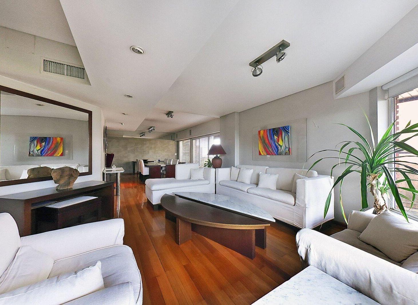 Foto de VENTA DÚPLEX 4 AMB BALCÓN 2 COCHERAS PALERMO CHICO, imagen 2