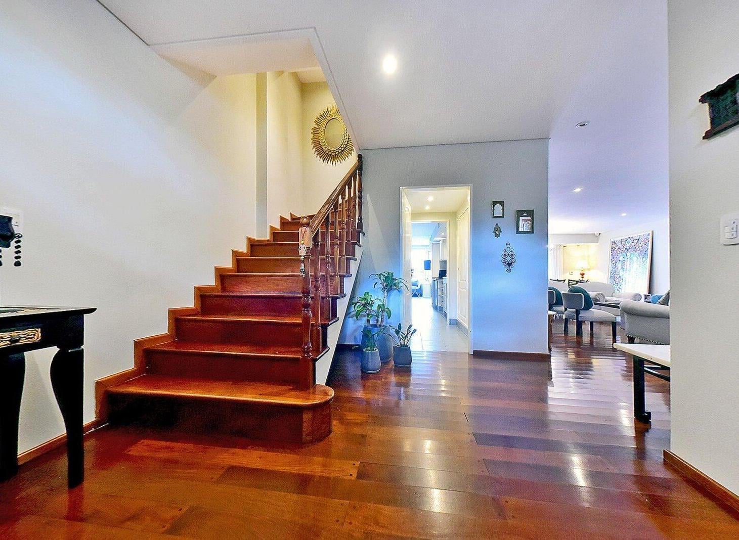 Foto de VENTA CASA 5 AMBIENTES MARTINEZ PILETA Y QUINCHO, imagen 5
