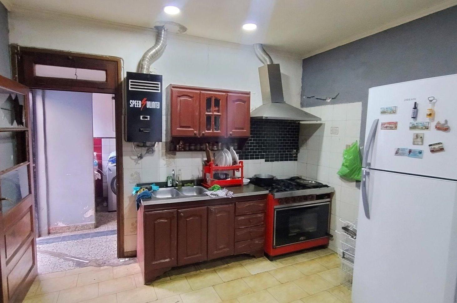 Foto de VENTA CASA 3 AMB CON TERRAZA Y DOS LOCALES LANÚS, imagen 3