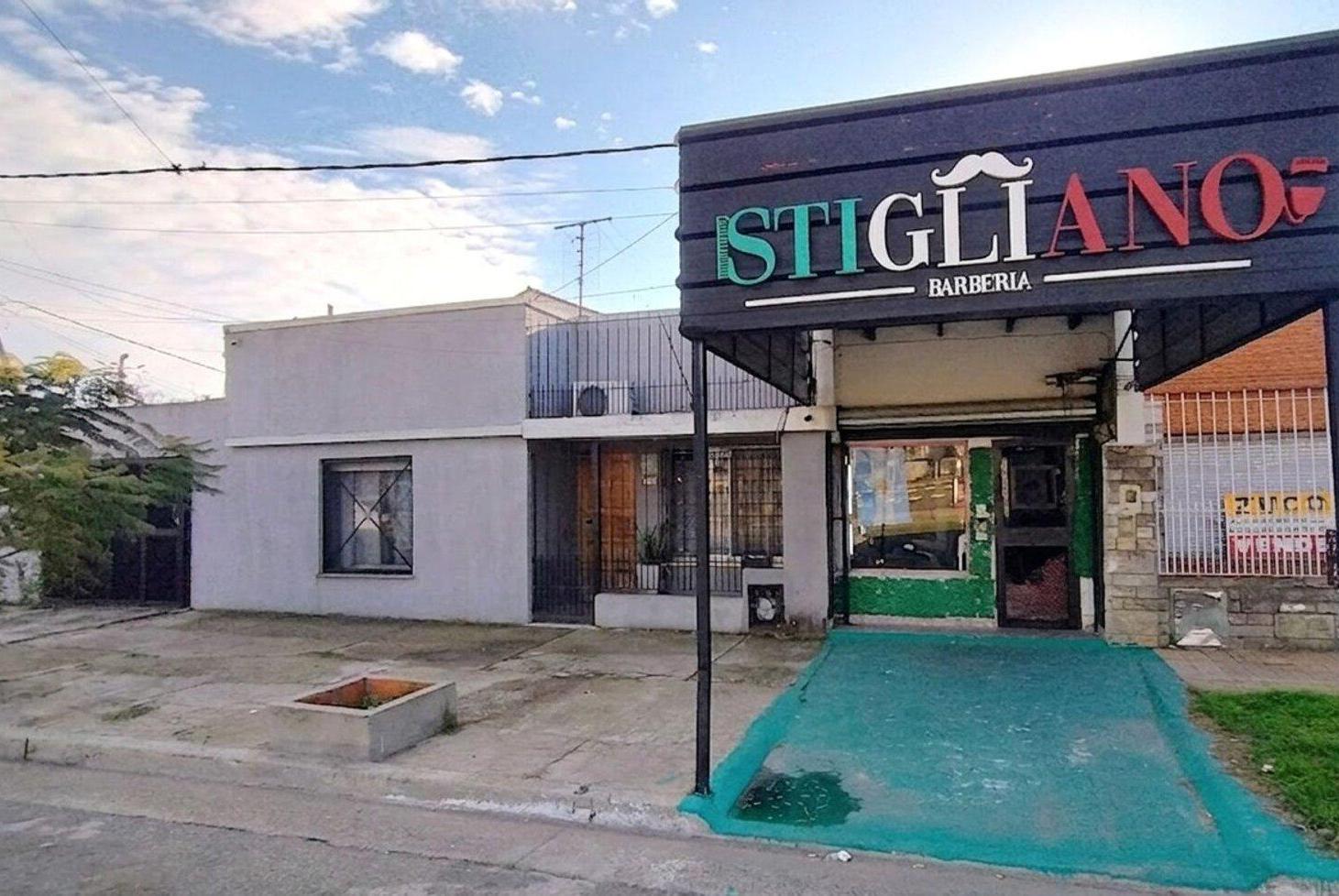 Foto de VENTA CASA 3 AMB CON TERRAZA Y DOS LOCALES LANÚS, imagen 4