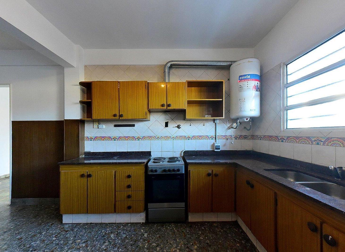 Foto de VENTA PH MULTIFAMILIAR CON TERRAZA EN MUNRO, imagen 5