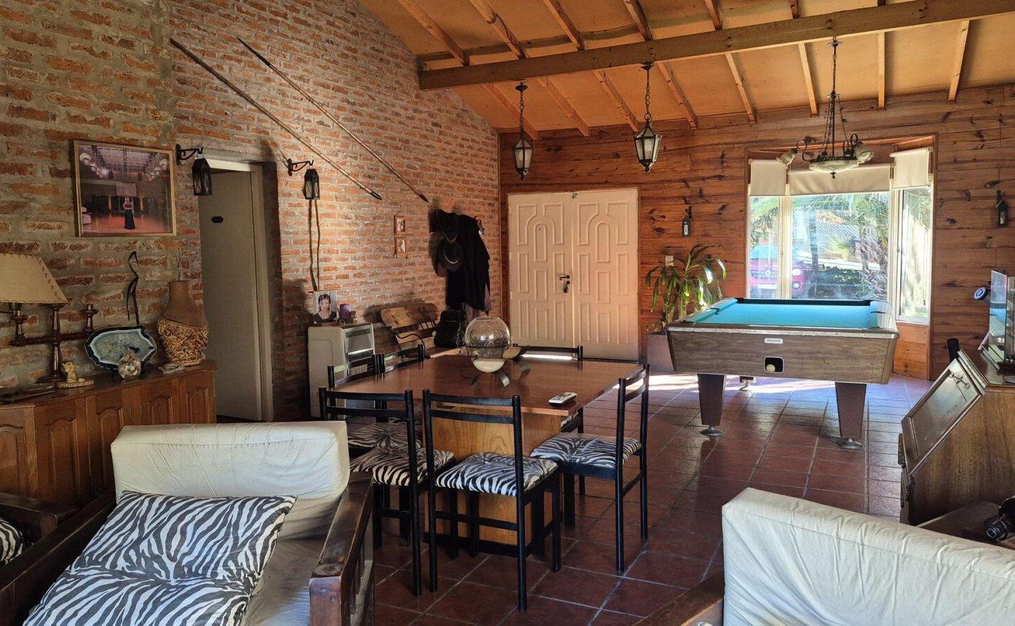 Foto de Casa 4 dormitorios Pileta Parque Exaltación, imagen 1