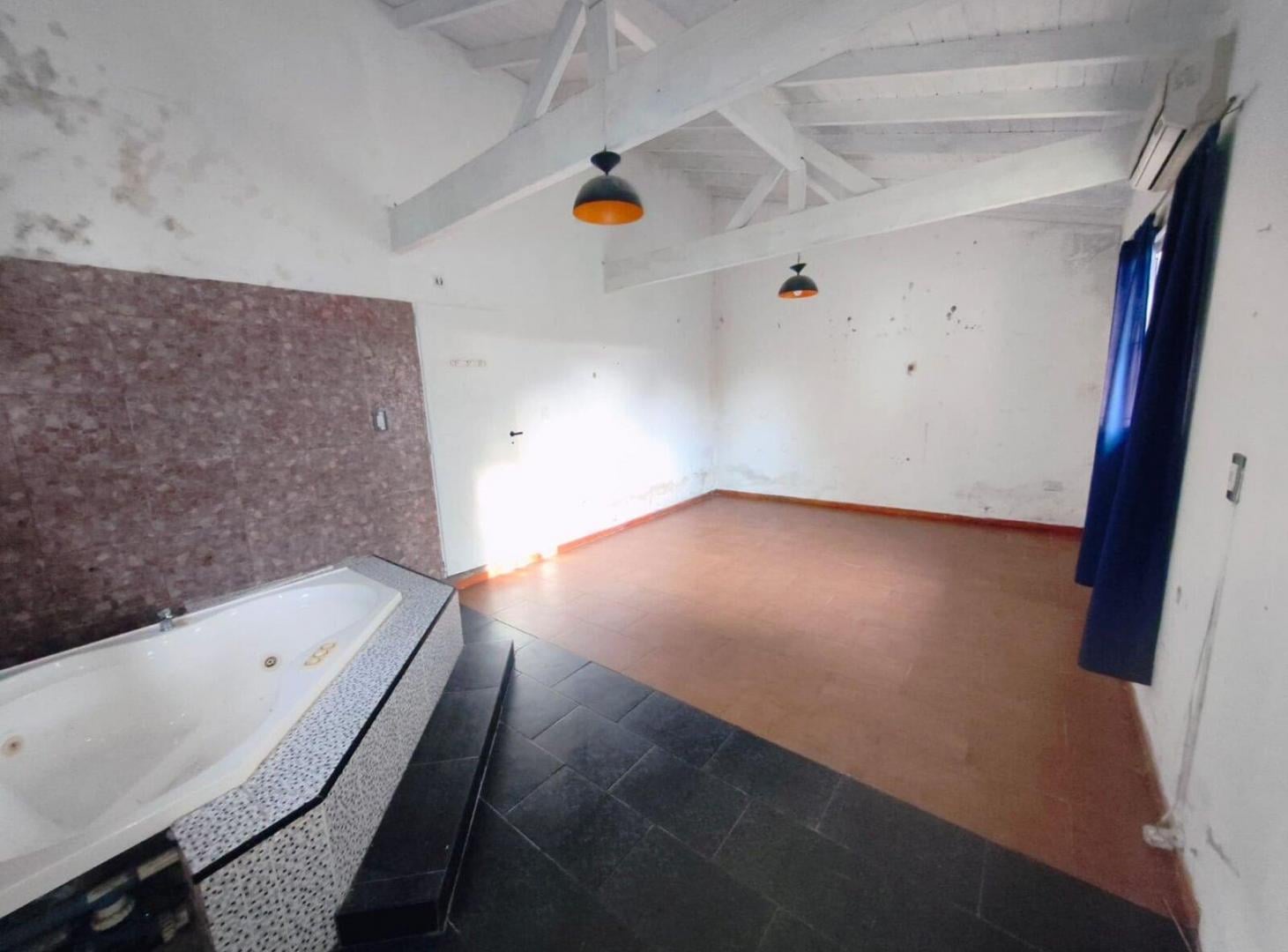 Foto de VENTA CASA 2 AMBIENTES PILAR HABIT CON HIDROMASAJE, imagen 2